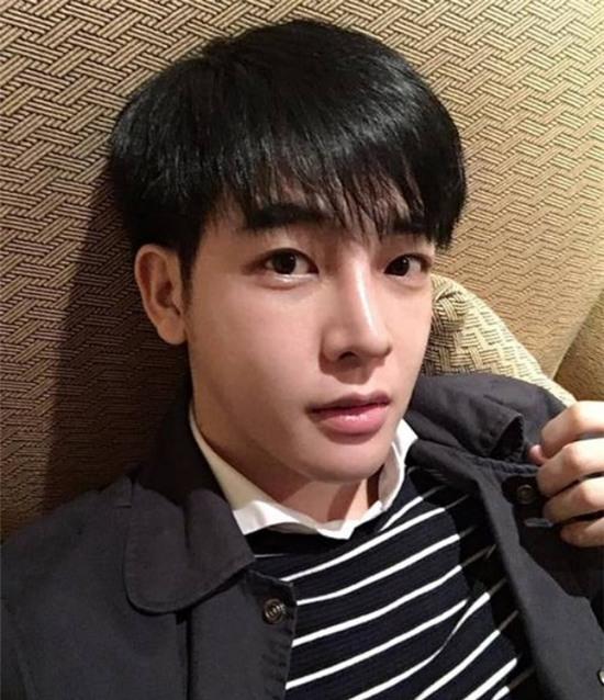 Màn lột xác hoàn hảo từ chàng trai đen nhẻm thành nam thần của 9x Thái Lan - Ảnh 6.