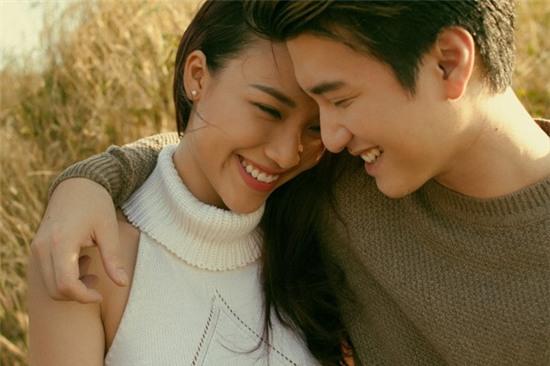 Hoàng Oanh: ‘Nhờ yêu tôi, Huỳnh Anh gỡ mác trai hư'