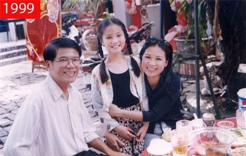 Ảnh thẻ cho thấy lúc 8 tuổi, Diễm My 9X đã rất xinh xắn - Ảnh 6.