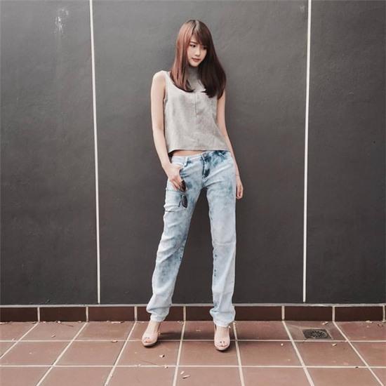 Loạt ảnh du lịch Sài Gòn của hot girl Malaysia khiến fan Việt thích thú - Ảnh 6.