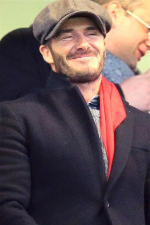 becks-va-con-trai-toi-stamford-bridge-co-vu-psg-4