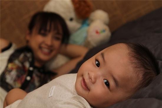 Lê Bê La khoe con trai kháu khỉnh