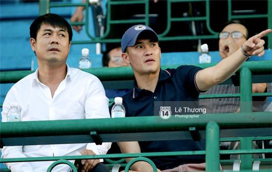 Hành động đẹp của HLV Hữu Thắng và bí mật giúp Quế Ngọc Hải tỏa sáng - Ảnh 4.