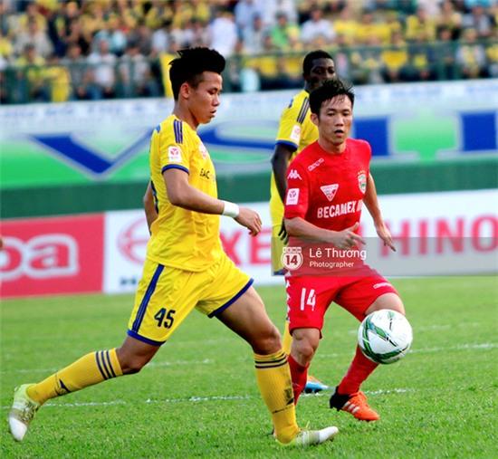 Hành động đẹp của HLV Hữu Thắng và bí mật giúp Quế Ngọc Hải tỏa sáng - Ảnh 7.