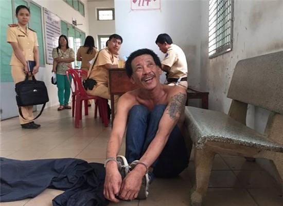 Lái xe điên náo loạn 5 quận giữa Sài Gòn