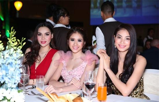 Đồng Thanh Vy từng vượt mặt Phạm Hương