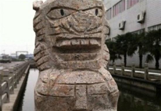 Chết cười với 13 chú sư tử oai hùng phiên bản lỗi