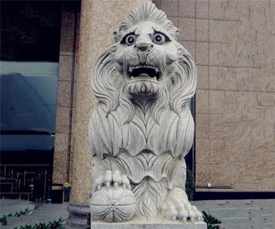 Chết cười với 13 chú sư tử oai hùng phiên bản lỗi