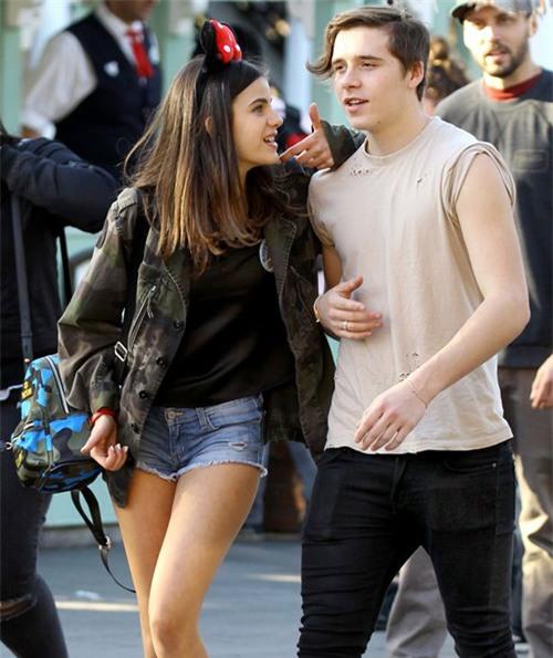 brooklyn-va-ban-gai-tin-don-tiu-tit-ben-nhau