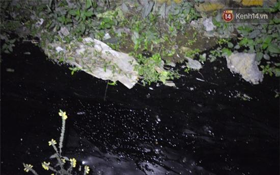 Hiện trường xe bồn đâm xe khách bốc cháy trên đèo Thung Khe khiến 3 người chết - Ảnh 7.