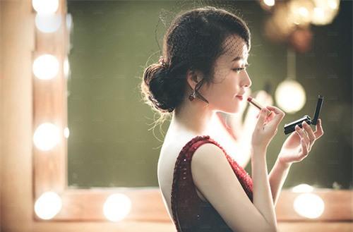 dan ba khon la phai phu voi chong - 1