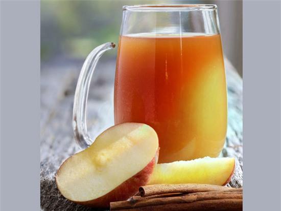 Táo: Táo có nhiều chất xơ, giúp thúc đẩy quá trình tiêu hóa. Chúng cũng chứa pectin, một chất có thể giúp bạn loại bỏ các độc tố ra khỏi ruột và củng cố thêm lớp niêm mạc đường ruột của bạn