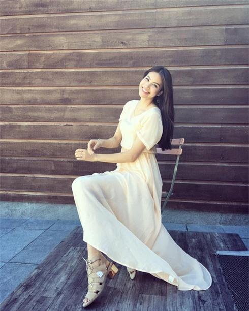 hoa hau pham huong muon ban trai la nguoi biet cam thong hinh 2