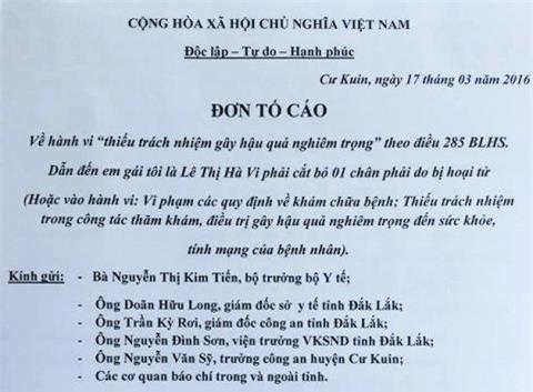 Vụ nữ sinh bị cưa chân: Gia đình gửi đơn tố cáo 5 cán bộ y tế - Ảnh 1.
