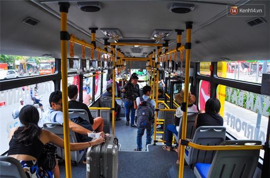 Trải nghiệm tuyến xe buýt 5 sao đầu tiên từ sân bay Tân Sơn Nhất vào trung tâm Sài Gòn - Ảnh 5.