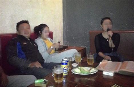 Cô dâu ôm vàng mất tích sau tiệc cưới - Ảnh 1.