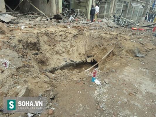  Vụ nổ xảy ra vào chiều ngày 19/3, tại Khu đô thị Văn Phú khiến 4 người tử vong và 8 người khác bị thương nặng. 