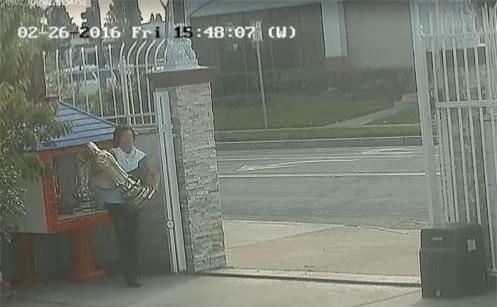 Người Việt ăn cắp tượng Phật trong chùa ở Mỹ