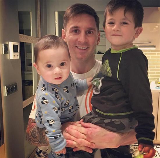 other-sparkling-spaces-of-family-messi