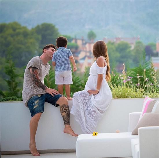 other-sparkling-spaces-of-family-dinh-messi-1