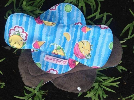 Rộ mốt dùng băng vệ sinh vải có thể giặt sạch để... dùng lại - Ảnh 3.