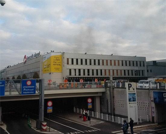 Cập nhật: Đánh bom giữa thủ đô Bỉ, ít nhất 17 người chết - Ảnh 5.
