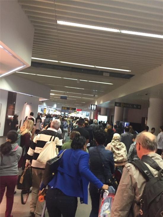 Cập nhật: Đánh bom giữa thủ đô Bỉ, ít nhất 17 người chết - Ảnh 9.