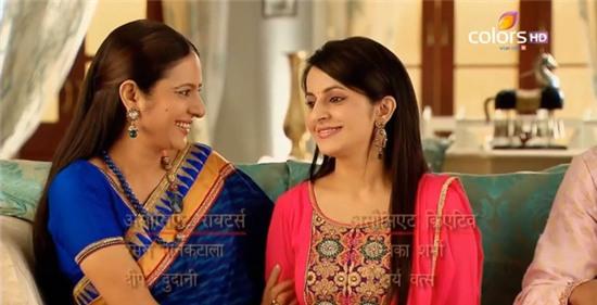 Trong phim, Sanchi là một cô gái xinh đẹp nhưng tính cách ích kỷ