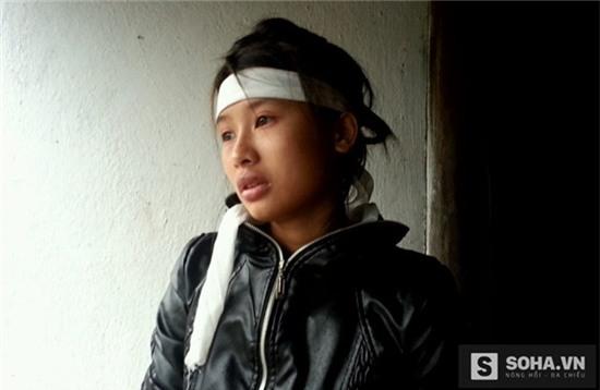 Con gái nạn nhân Thọ đau xót trước cái chết của mẹ mình.