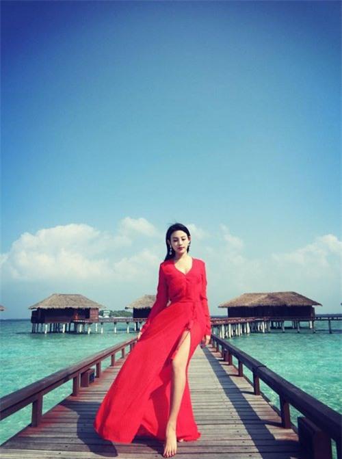 Cuộc sống hạnh phúc và giàu sang bên ông xã thiếu gia của Huyền Baby khiến nhiều cô gái phải ghen tỵ.