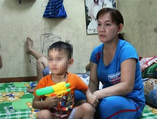 Trường học ở Sài Gòn siết an ninh đề phòng bắt cóc trẻ em - Ảnh 1.