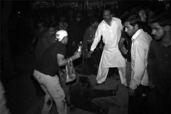 Nổ lớn ở Pakistan khiến hàng chục người chết tại công viên Lahore - Ảnh 3.