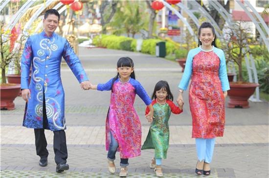 Những scandal trên trời rơi xuống khiến sao Việt phát ốm - Ảnh 5.