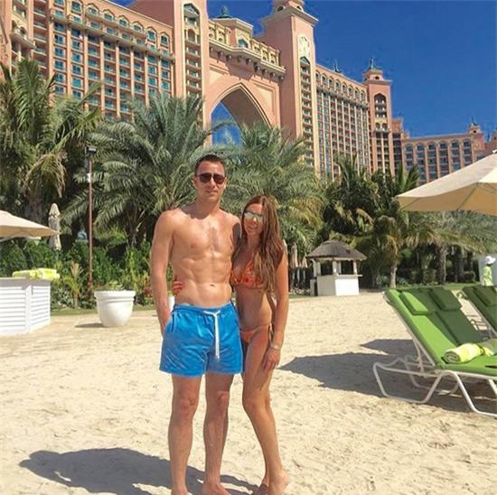 vo-chong-con-gai-ty-phu-f1-ben-nhau-don-le-phuc-sinh-9