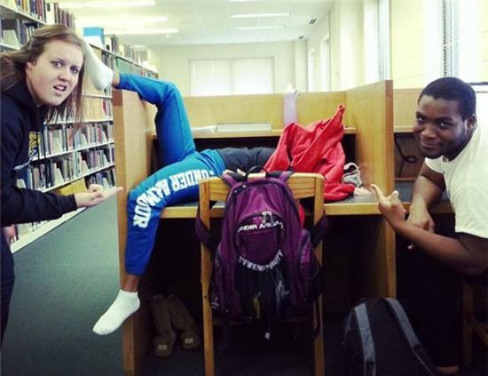 chi em "kho do", anh em "kho tho" hinh anh 10