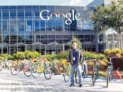 Sáu chàng trai Việt nắm tay nhau đến Google