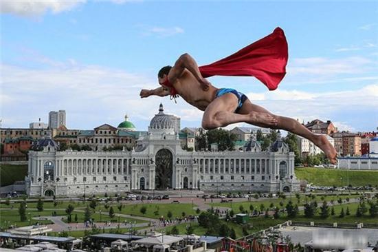 Ở đâu có gian tà anh có mặt ở đó.