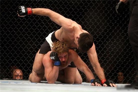 Anh chịu rồi đấy, chú làm được gì thì làm đi.