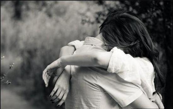 hug-couple-love-feelings.jpg