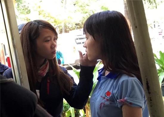 Nu sinh nghen ngao ke luc bi tat axit o Sai Gon hinh anh 1