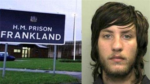 Mitchell Harrison bị phạt tù năm 2010 vì cưỡng hiếp một nữ sinh 13 tuổi.