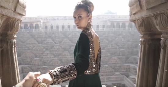 Clip: Để có được những bức ảnh tuyệt đẹp, cặp đôi Nắm tay em đi khắp thế gian đã vất vả như thế này đây - Ảnh 8.