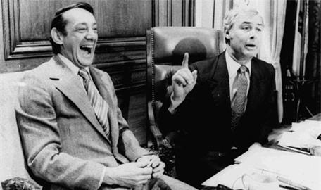 Dan White và luật sư bào chữa.