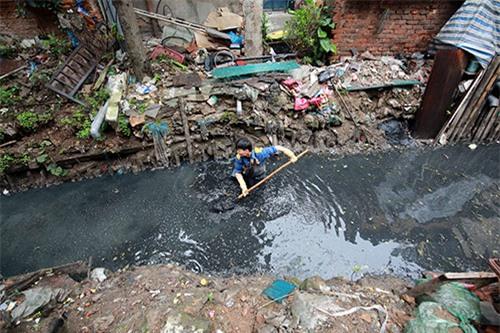 nguoi thu do 'ngat tho' song canh con muong 'chet' - 12