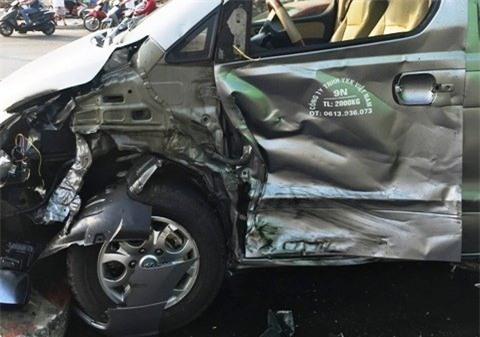 xe container gay tai nan lien hoan giua tphcm hinh anh 3