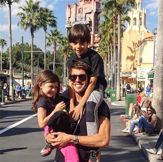 cuoc-song-sau-ly-hon-cua-kaka-1