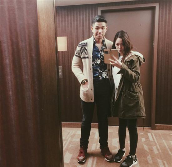Hé lộ em trai bảnh bao và em gái xinh đẹp của thiếu gia nhà Tân Hoàng Minh - Ảnh 8.