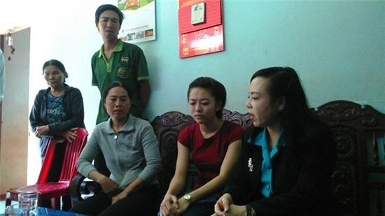 Lap Hoi dong y khoa lam ro vu thieu nu bi cua chan hinh anh 1