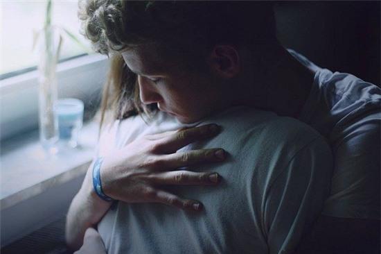 mối quan hệ không rõ ràng