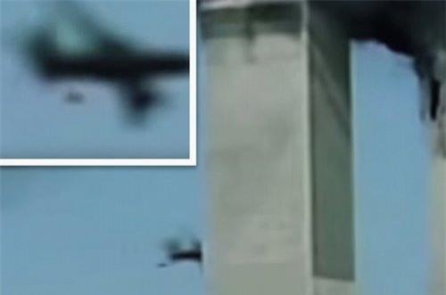 vu khung bo 11-9: phat hien thu pham la nguoi ngoai hanh tinh? hinh anh 1